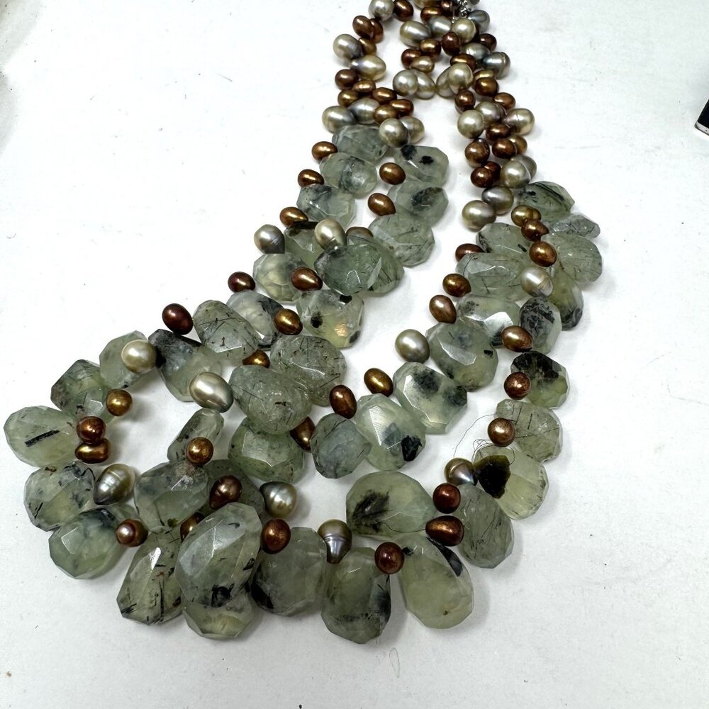 Chunky Prehnite & Pearl Multicolor Statement Necklace Freeform shape